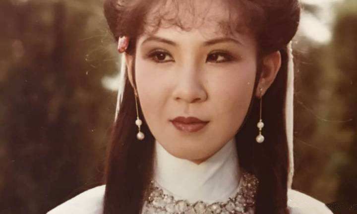 83版本小龙女双剑,83版小龙女再婚