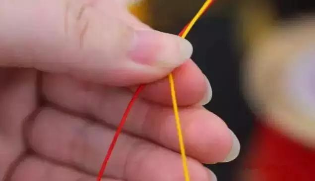 手编绳吊坠怎么打结,四股手编绳打结收尾