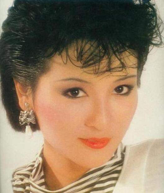 40岁的谢霆锋近况,谢霆锋身价100亿吗