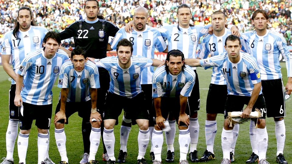 足球各国历史最佳阵容,脑洞大开最有创意的足球