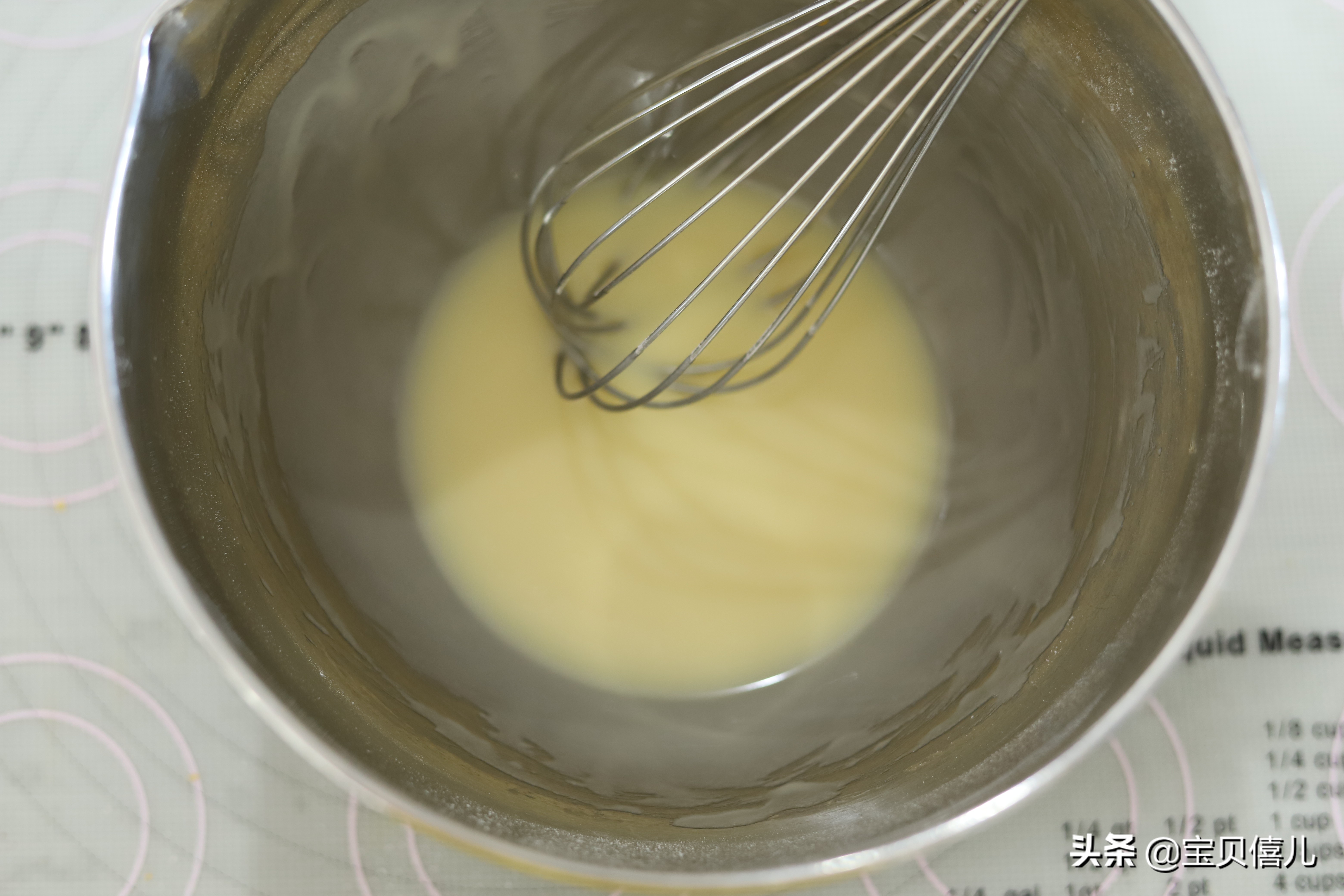 不回缩纸杯蛋糕窍门,不开裂的纸杯蛋糕教程