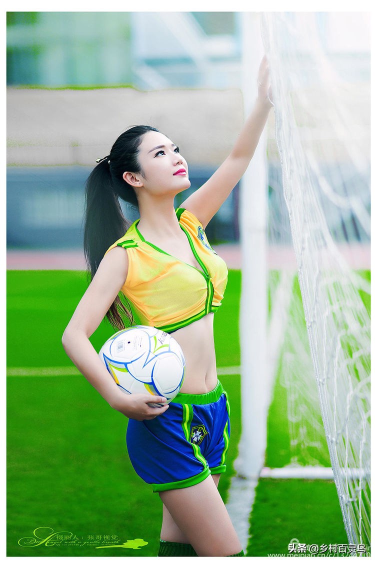 中国足球宝贝最靓丽,短发足球宝贝