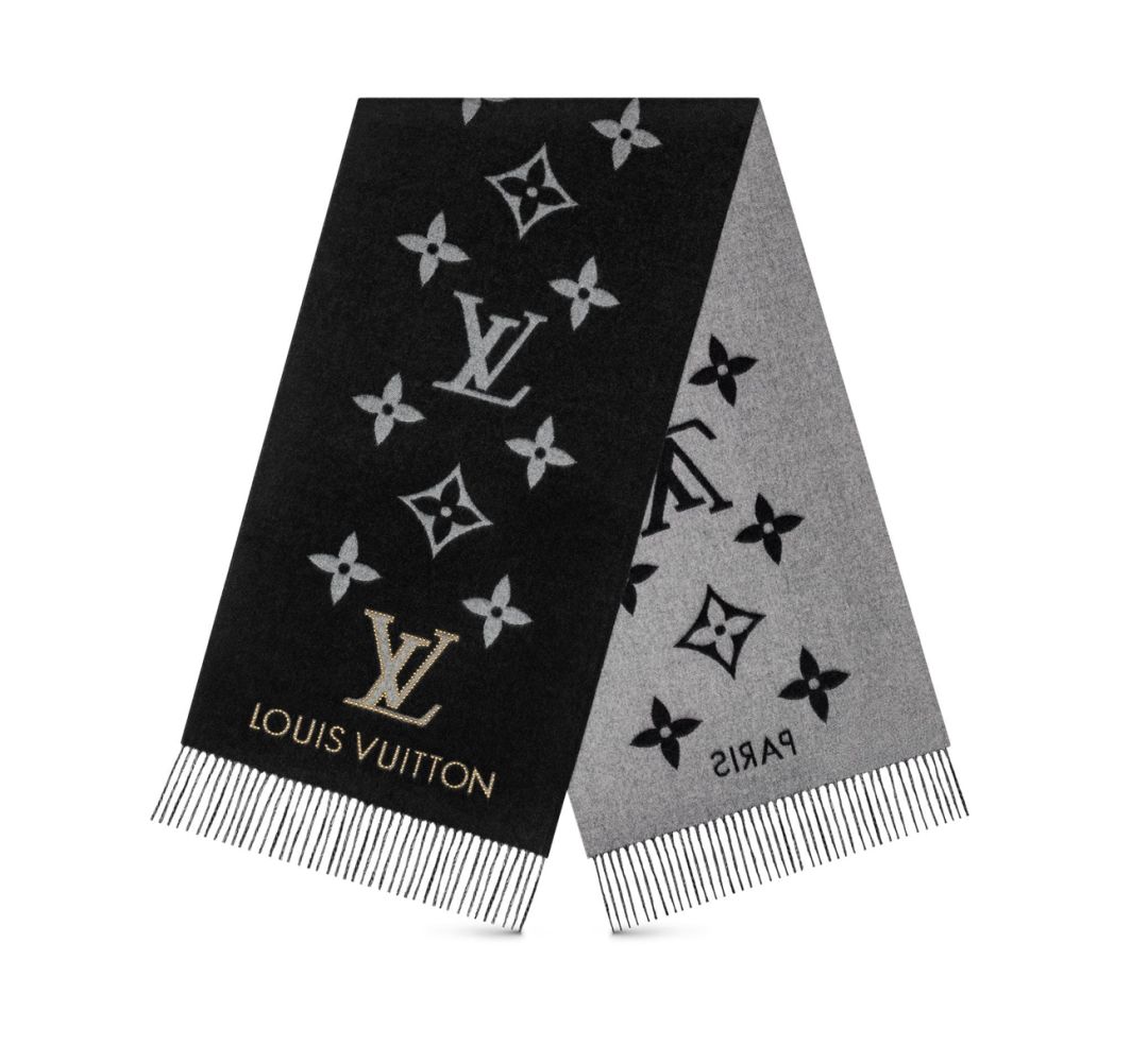 最近特别火的围巾性价比高,秋冬最值得入手的大牌围巾