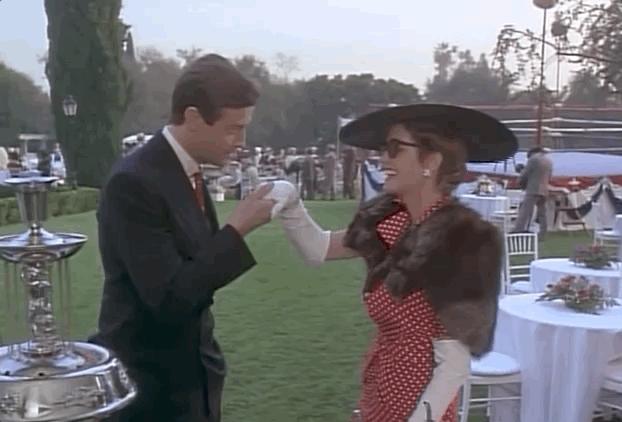 身家上亿的她，做了一辈子“公主梦”，最后人财两空