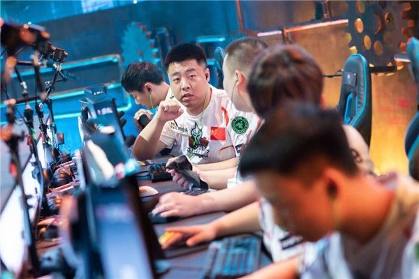 cfpl十大顶级选手,cfpl十大传奇人物