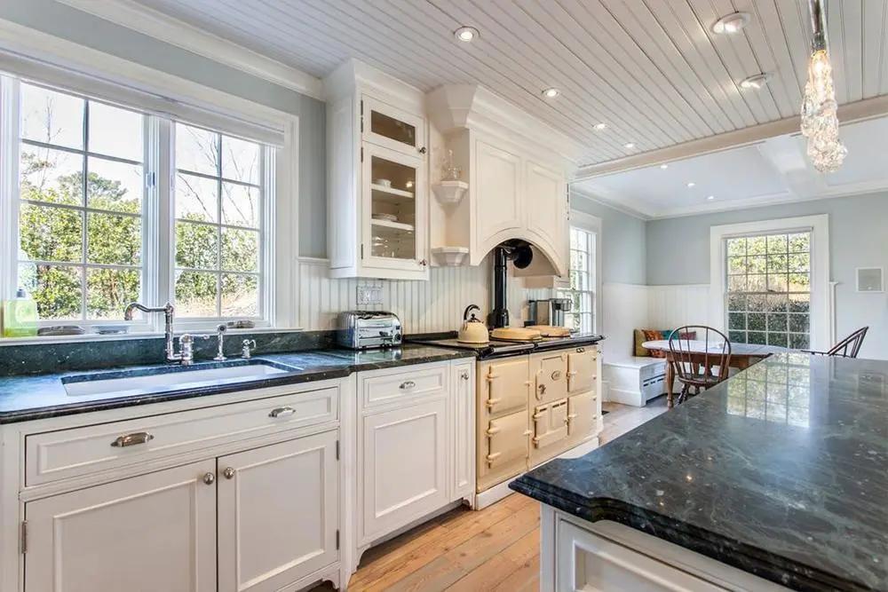 穿prada的时尚女魔头原型,穿prada的时尚女魔头