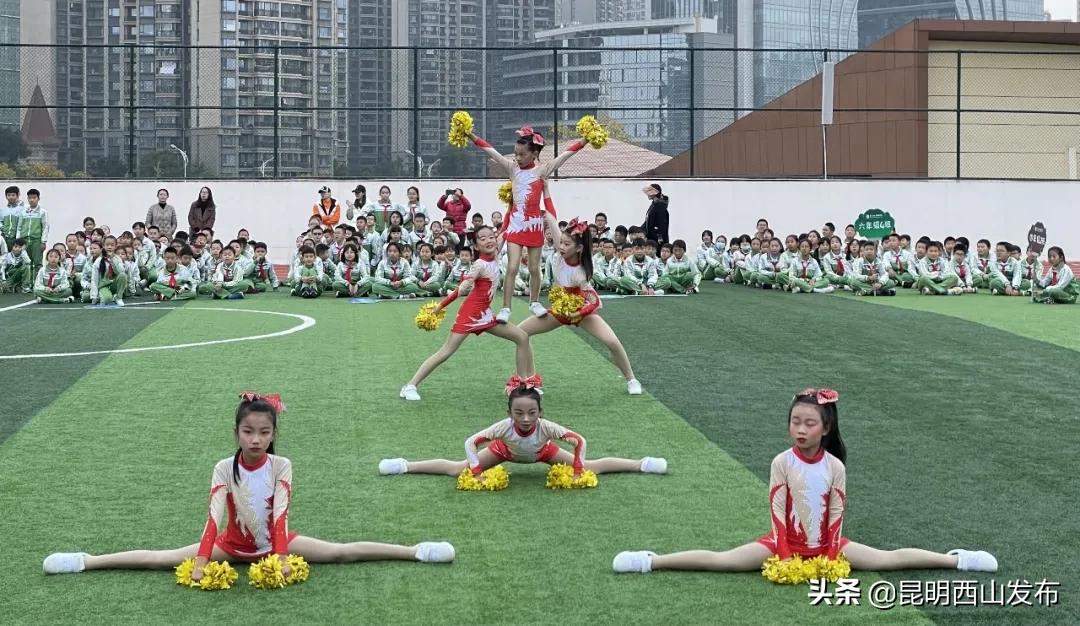 运动健儿在赛场上奋勇拼搏的英姿,奋力拼搏赛出风采