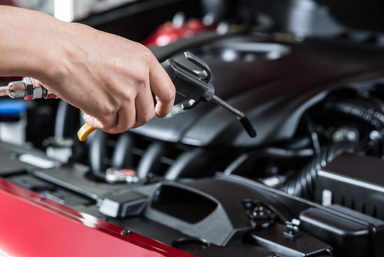 汽车发动机工作原理全解析,汽车发动机为什么会一直动原理