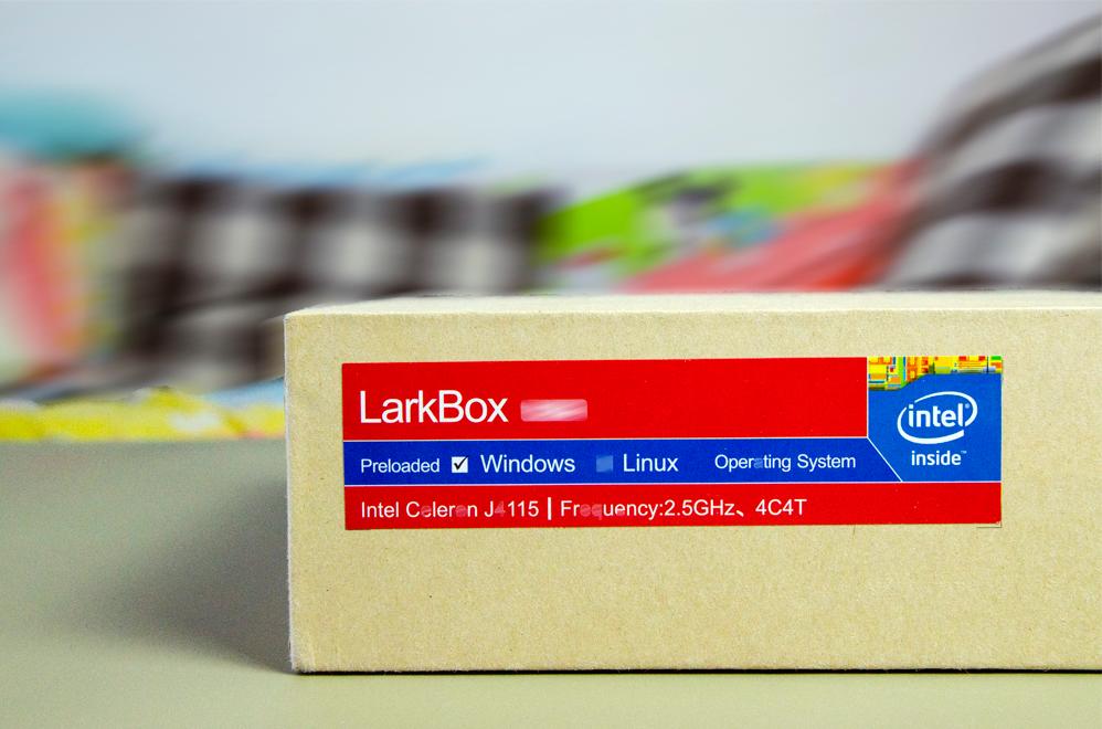 可以放进背包的主机,可以塞进行李箱的主机