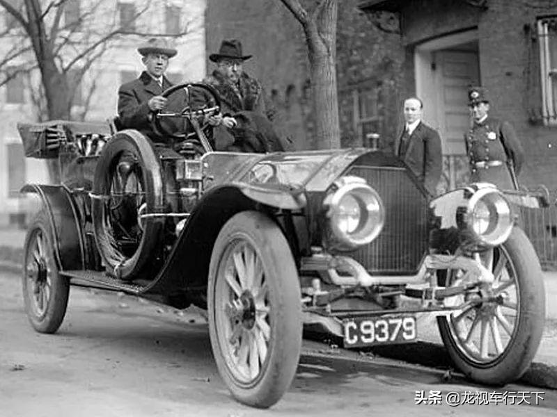 汽车大灯进化史,汽车大灯进化史解析