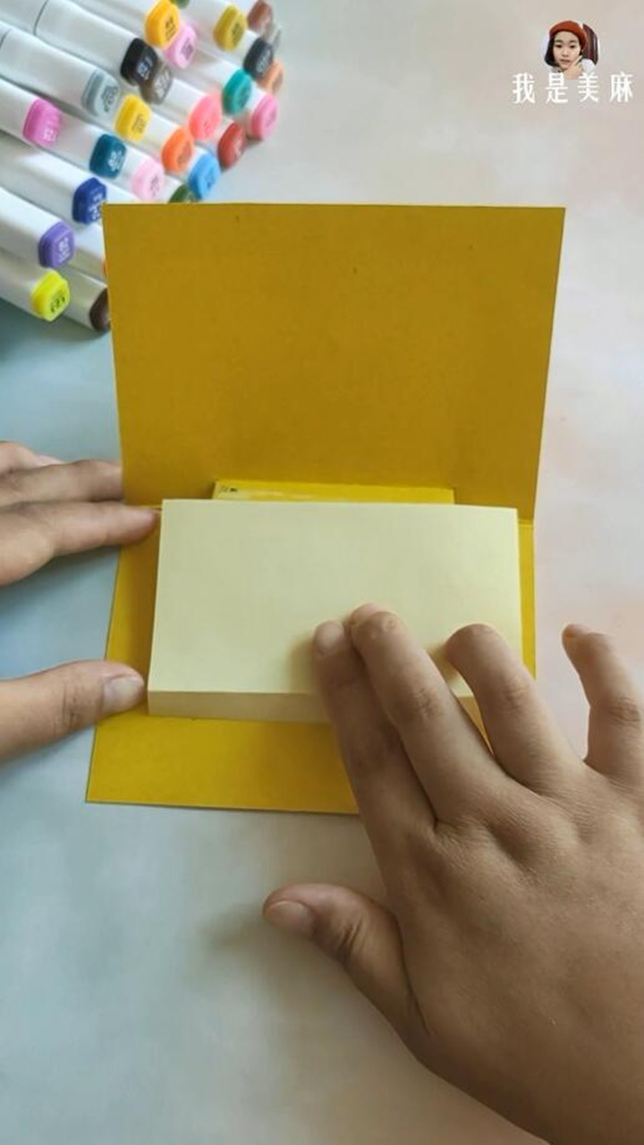 教师节到了给老师做一个贺卡,教师节做给老师的贺卡超简单的