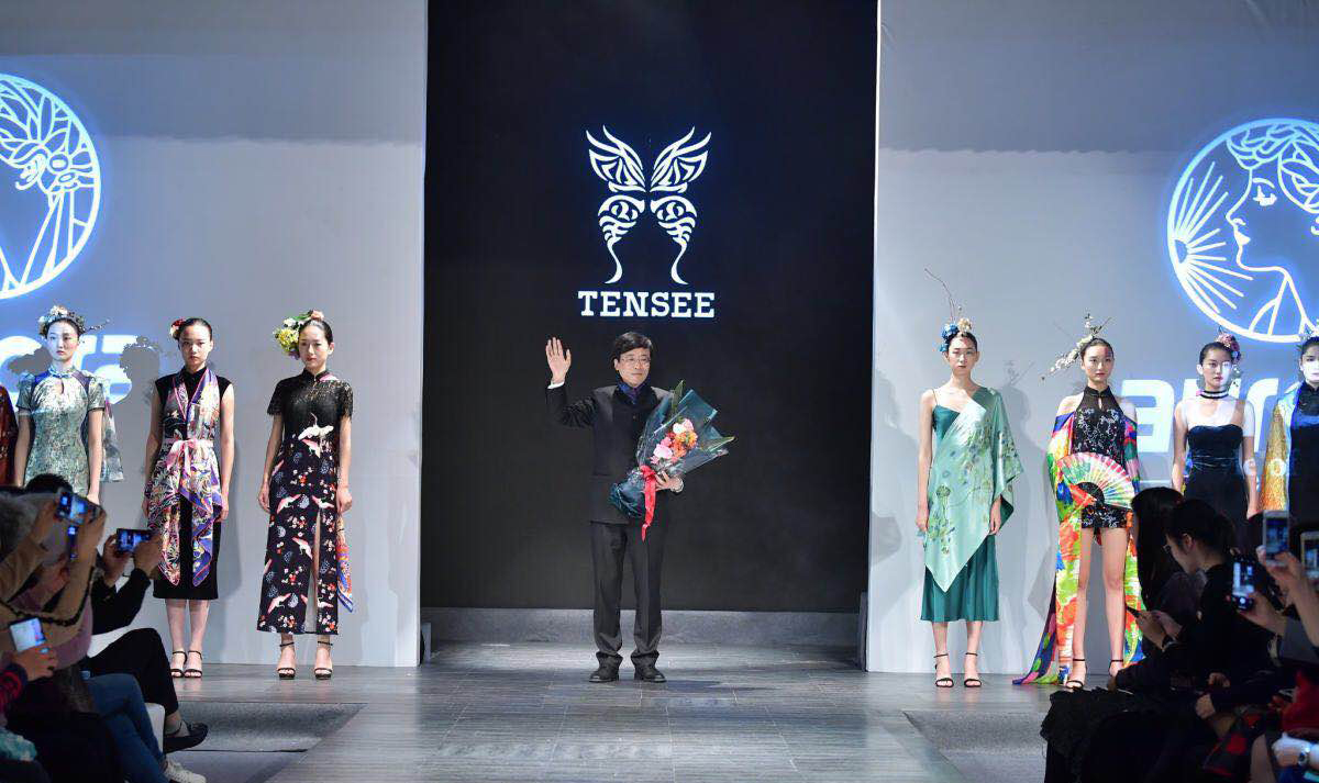 奥罗拉桑蚕丝丝巾,奥罗拉曙光