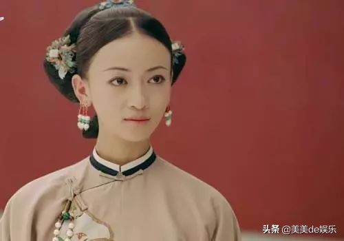 又一对剧组情侣，否认三连，男友被谢娜带进圈