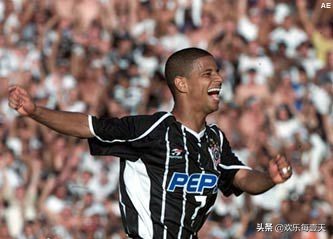 足坛十大任意球大师,足坛中的十大任意球