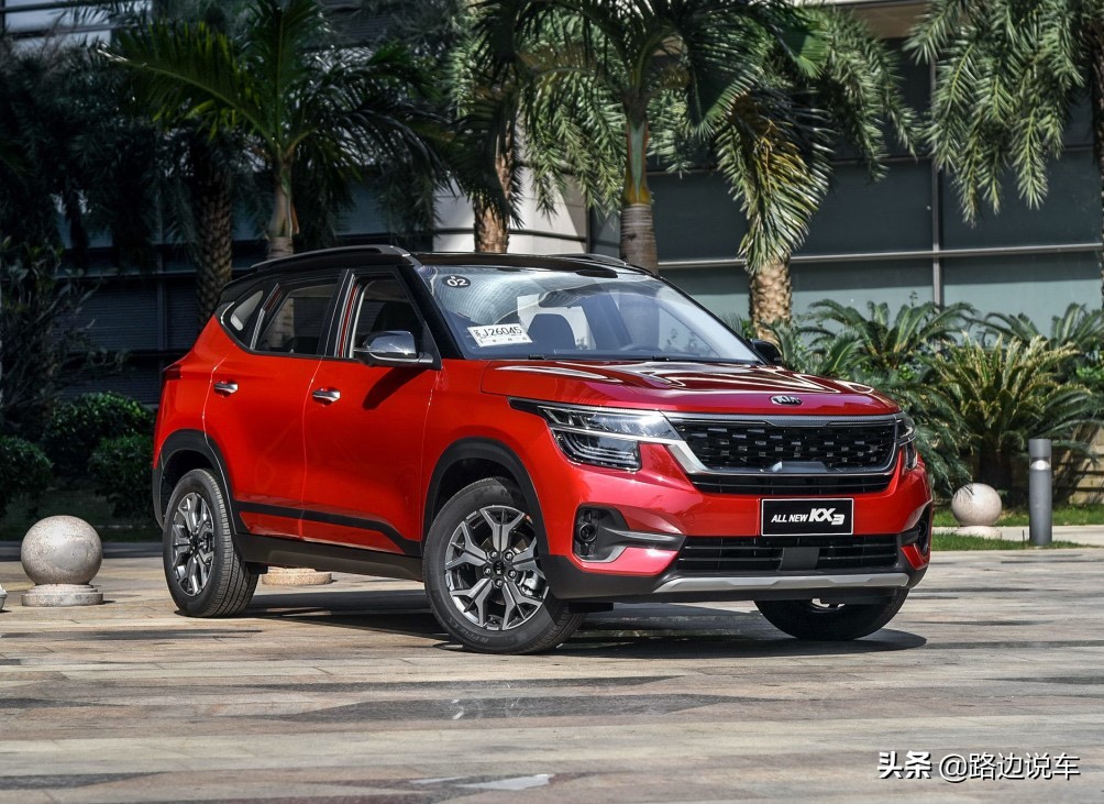 最新款起亚kx3傲跑,外观时尚稳重灵活好开