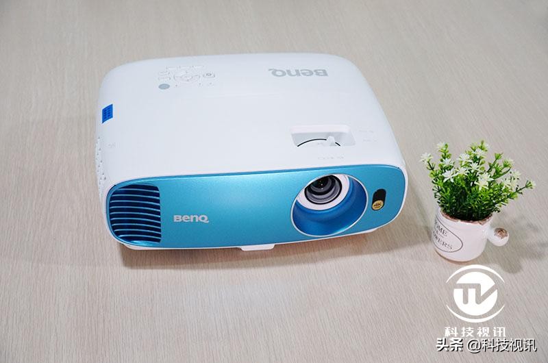 优派px701-4k和明基tk800m哪个好,4k高清投影仪家庭影院