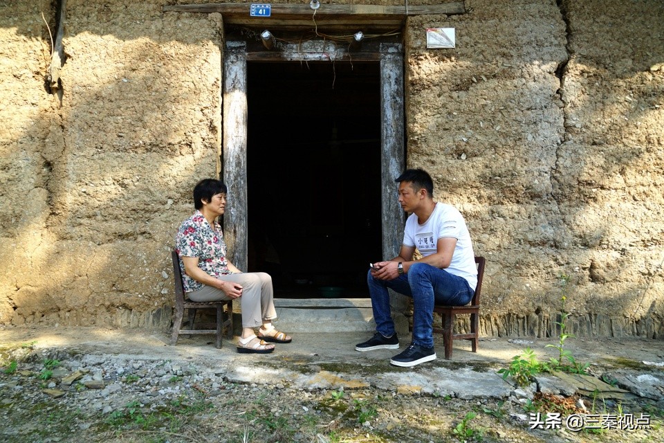 帅气小伙去夜店,小伙开夜场