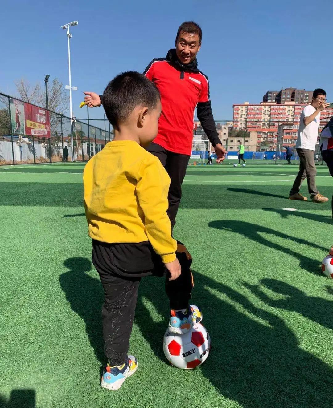 LKchat|明星球小星球球：在足球课程中收获成长