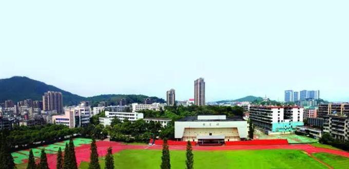 浙江省诸暨中学是重点高中吗,诸暨县有几所高中