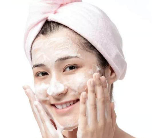 花漾护肤步骤,怎样正确洗脸越洗越好看