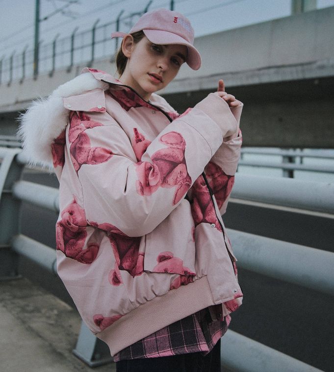 杨颖穿过的羽绒服品牌,杨颖穿的羽绒服