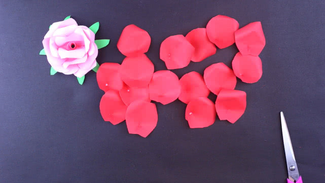 手残*党**也能学会的玫瑰花折纸，情人节送给女神惊喜，手工折纸详解