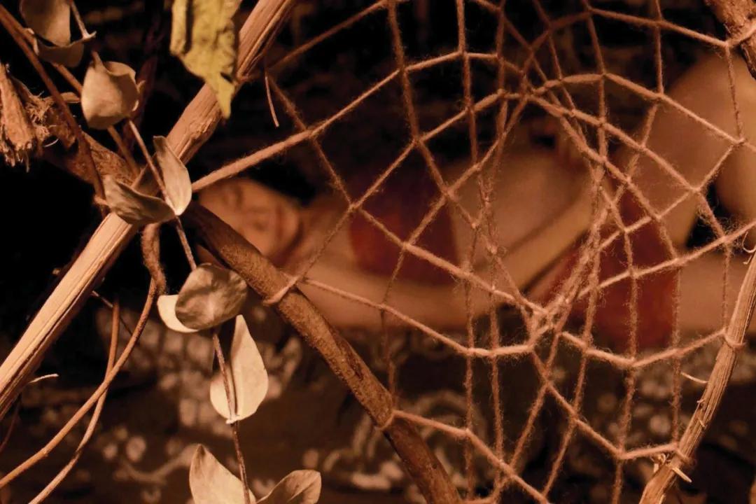 她上传自己水下分娩的片子，百万人观看：我想被温柔以待