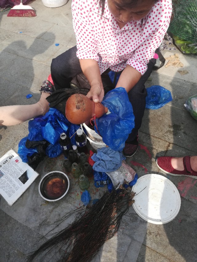 谁说“女神医”是*子骗**？我看那些图稀小便宜的人比*子骗**还*子骗**！