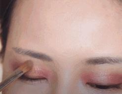 炉火纯青眼妆怎么画才好看,怎么画高级感的妆容眼妆才不晕妆