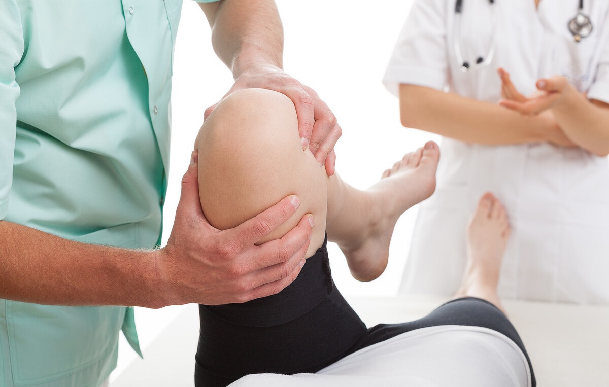 膝盖滑膜炎肿胀疼有什么偏方治疗,膝盖滑膜炎治疗后由沉重变为疼痛