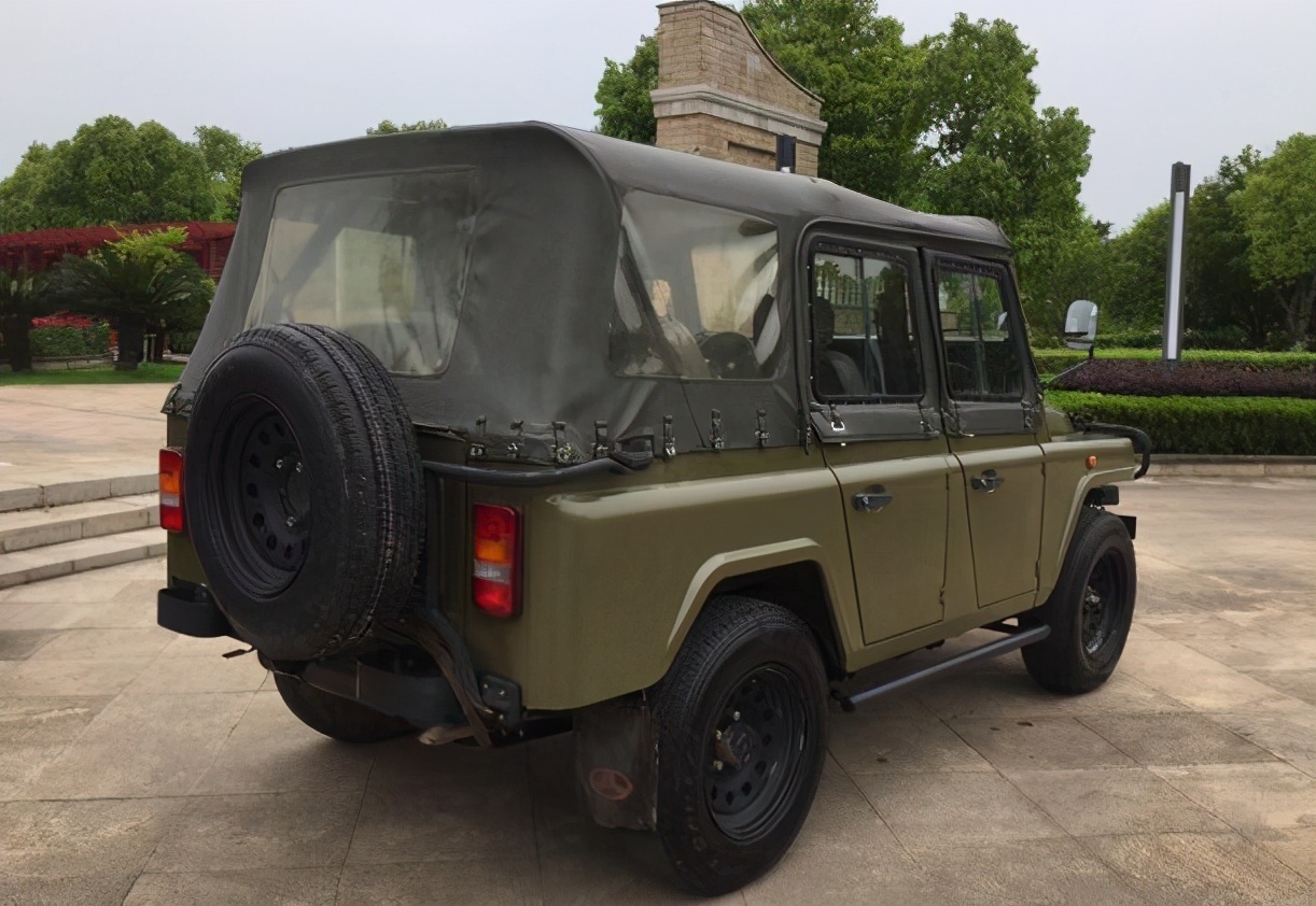 当奔驰大g遇到大g眼神都不对了,如何正确驾驶奔驰大g