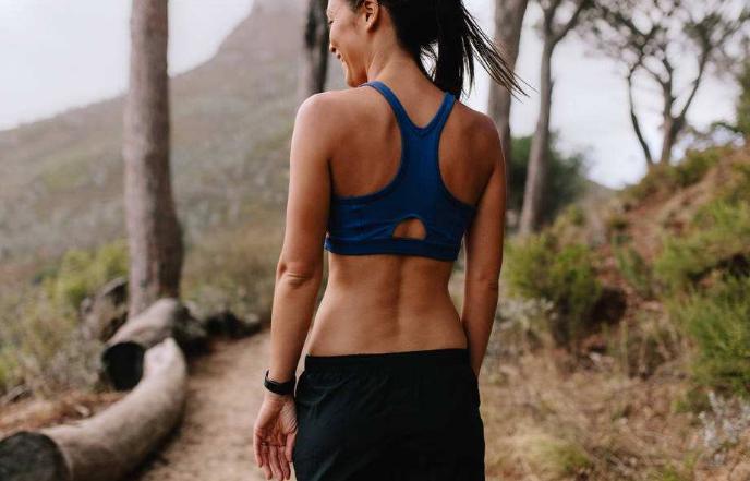 跑步时肚子两侧痛怎么办不是岔气,跑步之前不能吃什么东西才不岔气