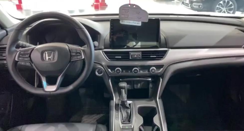 本田雅阁2023款2.0豪华版落地价,本田雅阁1.5t和2.0l哪个动力好