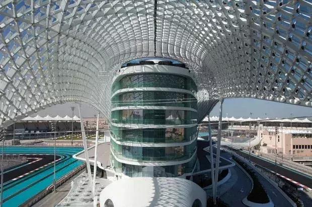 全球唯一8星酒店,黄金盖的清真寺,阿布扎比竟如此低调