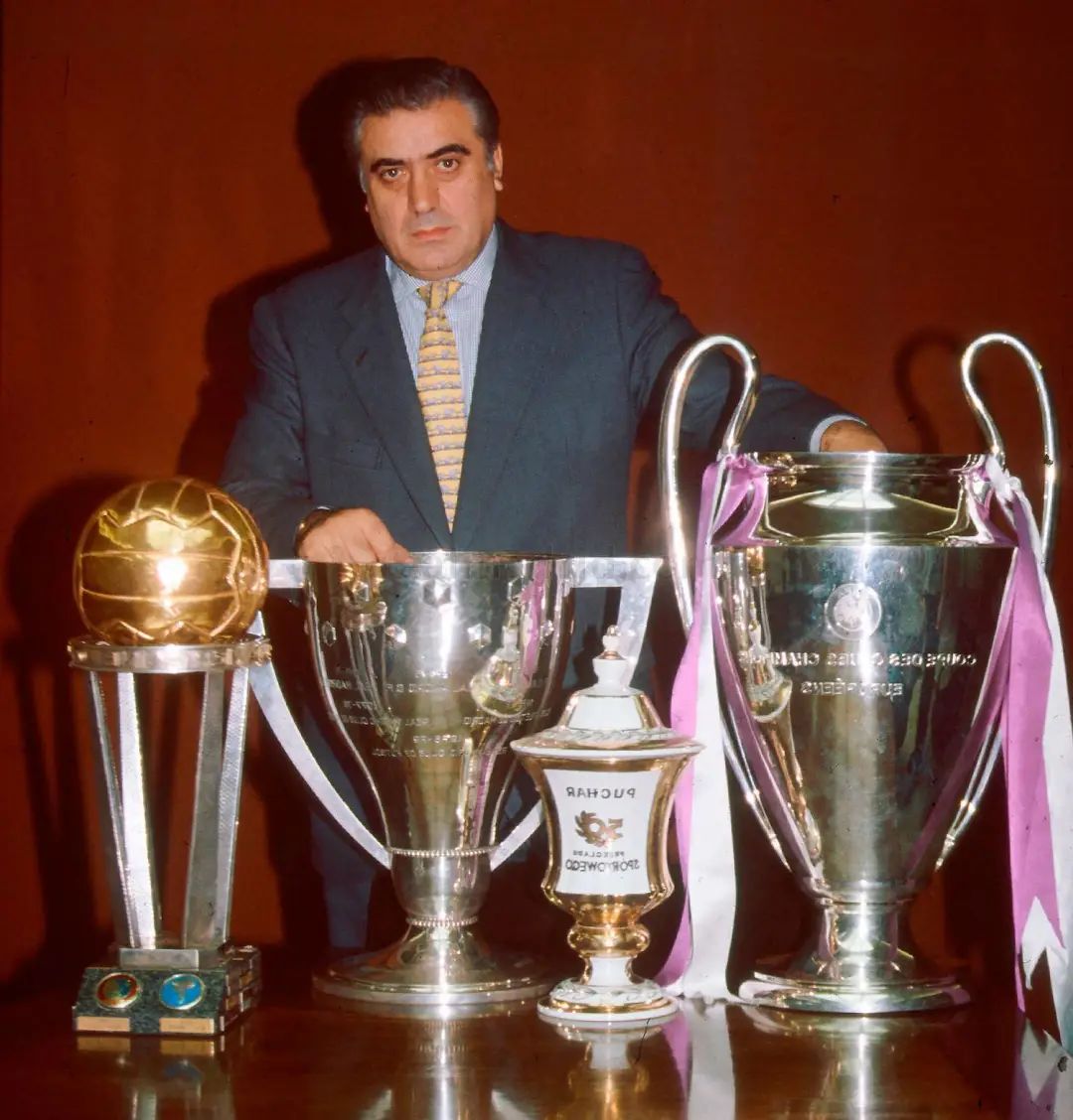 深挖|因新冠而去世的这位皇马前主席，请记住他给球迷带来的美好记忆