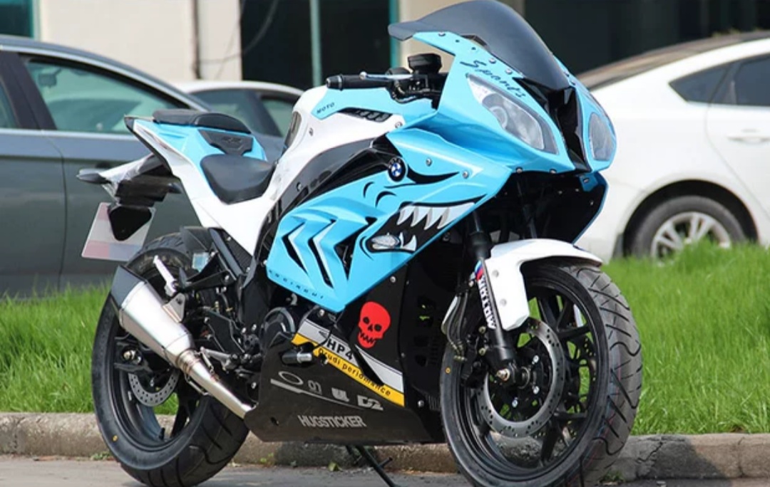 国产复古400摩托车价格,国产v6双缸水冷400cc摩托车价格