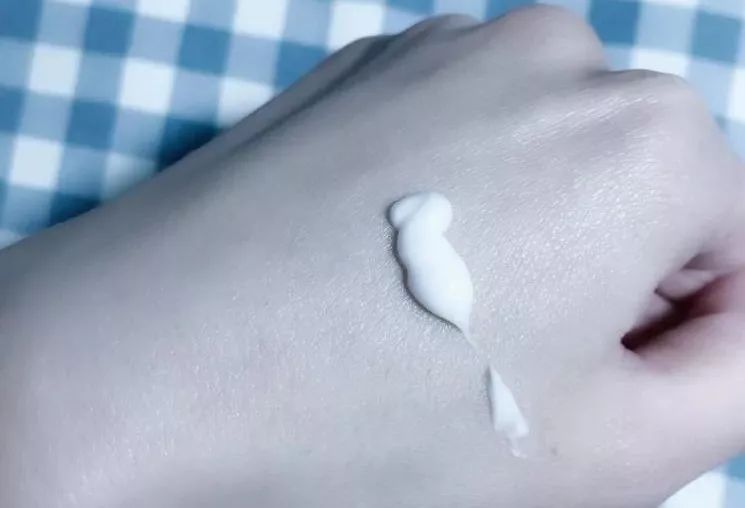 大干皮用的身体乳推荐,身上干皮用什么身体乳