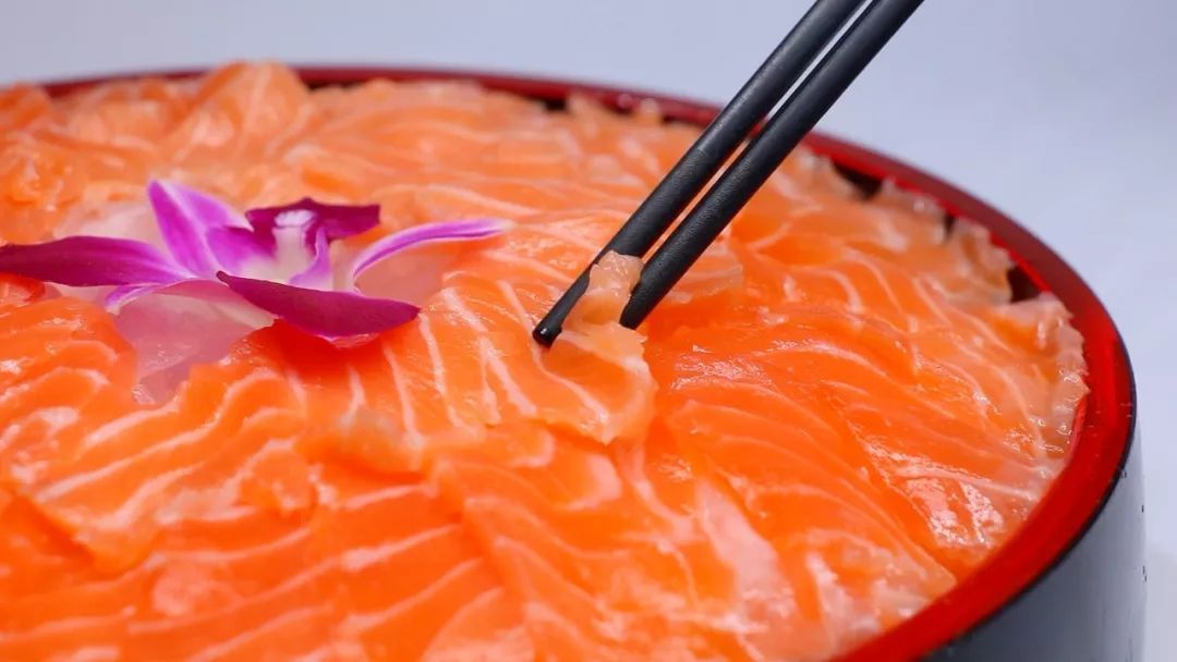 芥末是什么弄的,芥末是什么做的菜