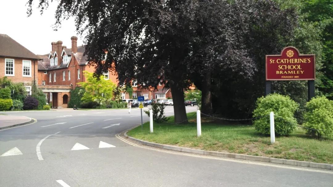 英国哈利波特学校,英国的哈利波特学校