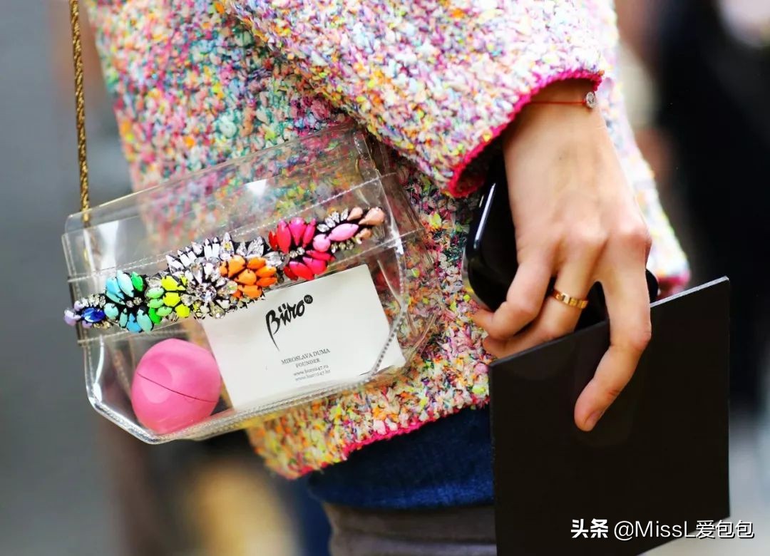 一年四季都适合背的包手提包,下雨天能背的lv包