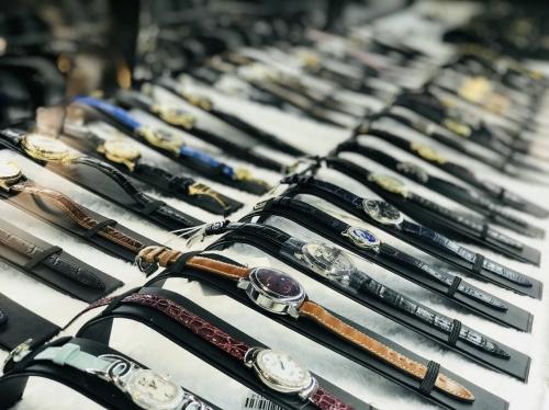 外贸货是真的还是假的,所谓的外贸仓库的货是真的吗