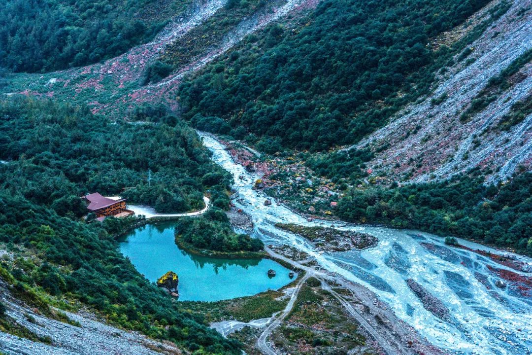 情歌故乡，格萨尔王故里，不去*藏西**就去梦中的香巴拉