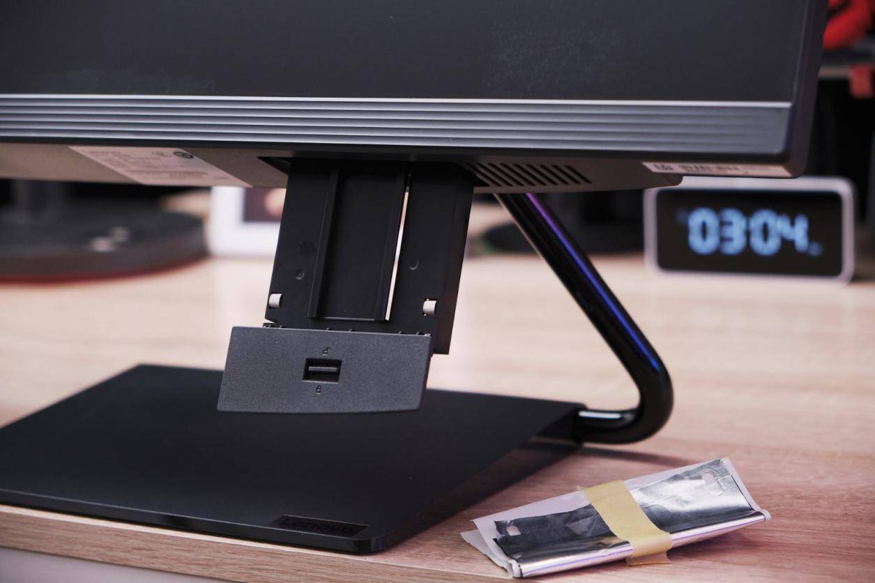 联想一体机和灵越哪个好,联想一体机aio开箱评测