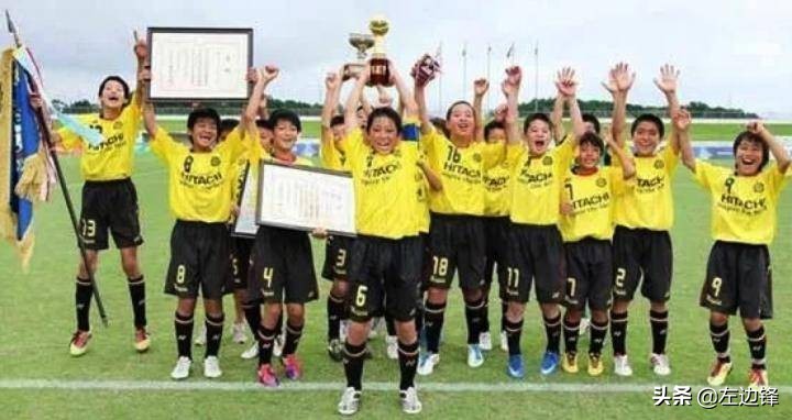 足球要从娃娃抓起不能随便放弃,足球从娃娃抓起原视频