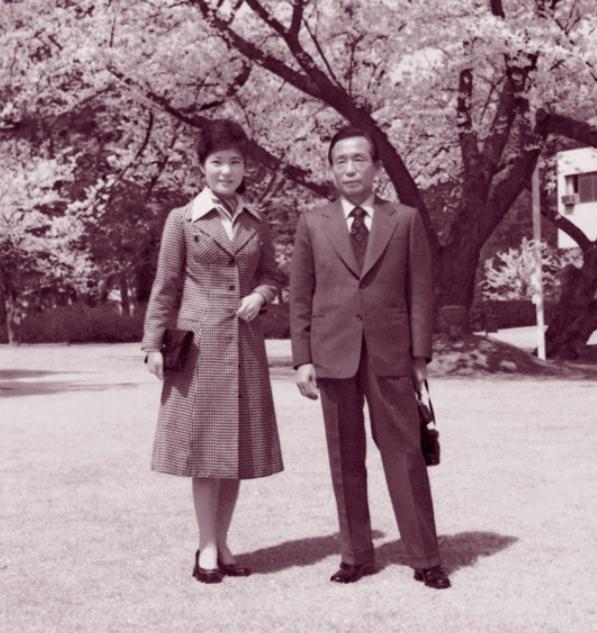 朴槿惠和妹妹弟弟的关系,朴槿惠兄弟姐弟