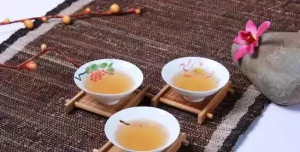 红茶好多渣是好茶吗,红茶好的坏的