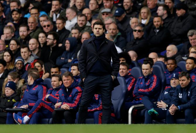 梅西拉莫斯相拥,拉莫斯逗梅西