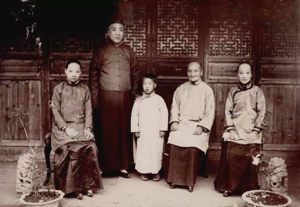 她结婚41年无性无爱,女人最不值的,就是为男人浪费一生