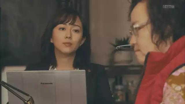 试图说服爸妈带口罩,年轻人对老年人说出门戴口罩