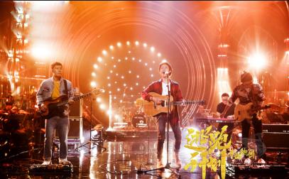 每个人心中都有一个梦歌曲,摇滚使人永远年轻永远热泪盈眶